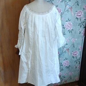 Woman's Costume Chemise And Ribbon Garters